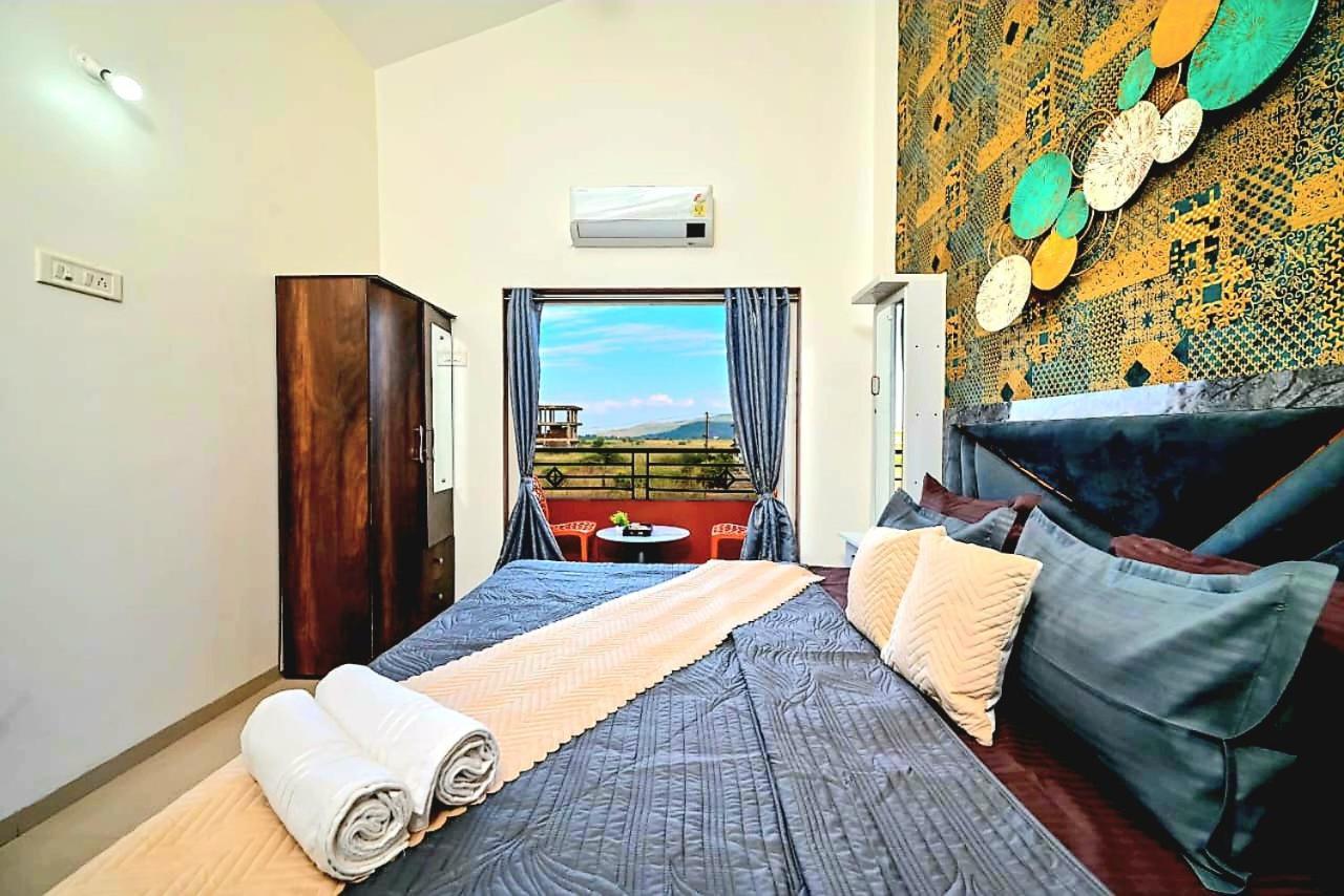 Ll Empyrean Stay Ll Airawat Villa Ll 2Bhk Ll Ac Ll Private Pool Ll Wifi Ll Lonavla Exterior foto